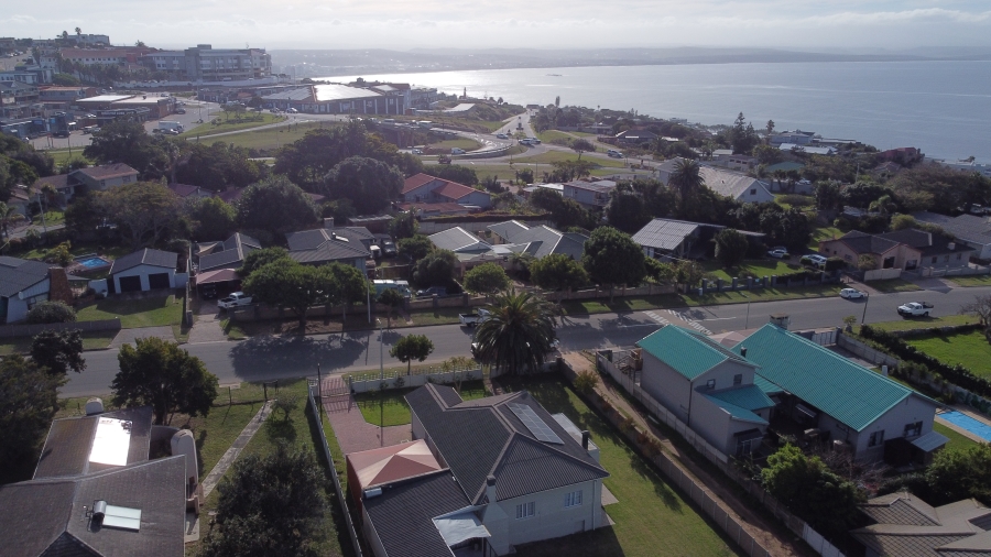 4 Bedroom Property for Sale in Mossel Bay Central Western Cape